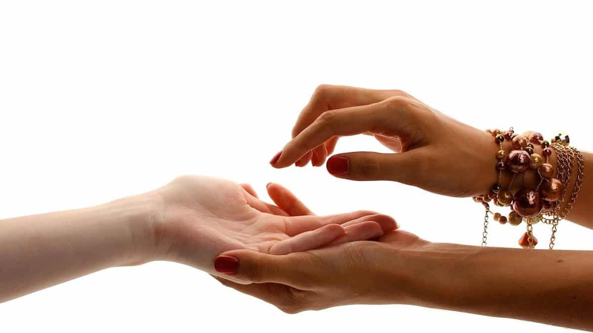 La lectura de manos: ¿De verdad sirve para conocer nuestro futuro?